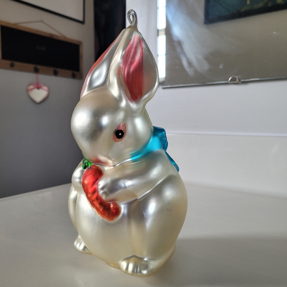 DEPT 56 Bunny  Hand-blown & Hand Painted Mercury Glass (9 inches tall) - Picture 11 of 12